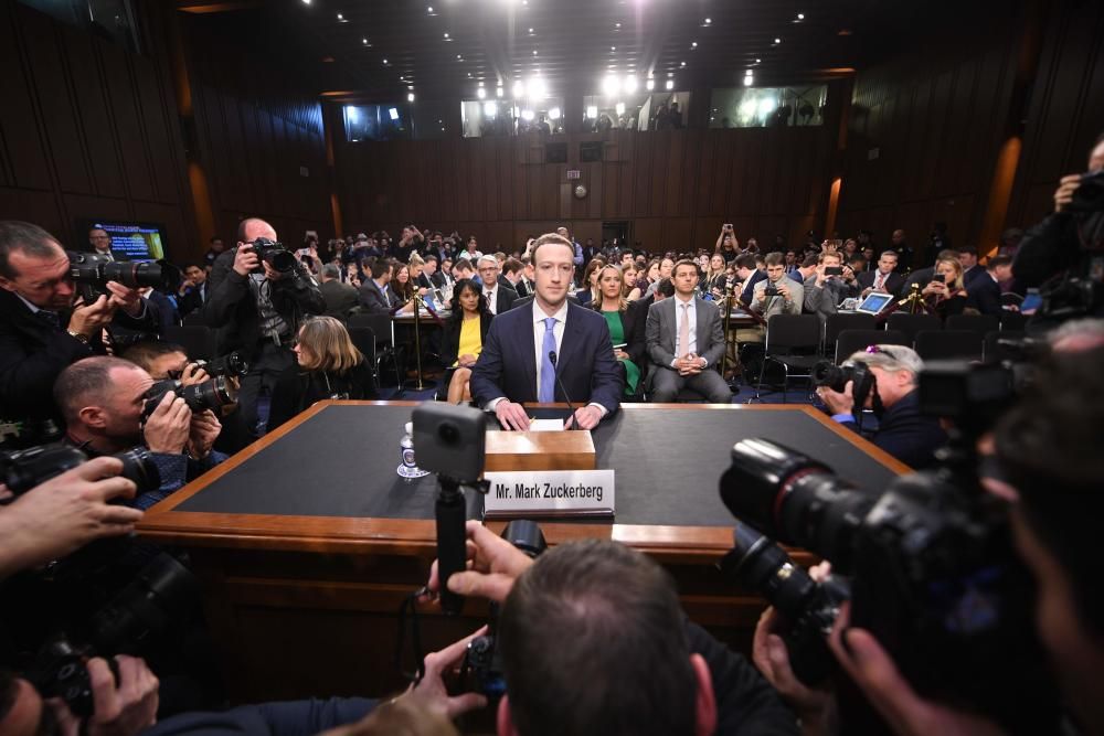 Zuckerberg, en el Senado de EEUU por la filtración de datos de Facebook