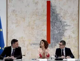 El Gobierno tapona el debate de la sucesión de Sánchez mientras cunde la impresión de que dimitirá