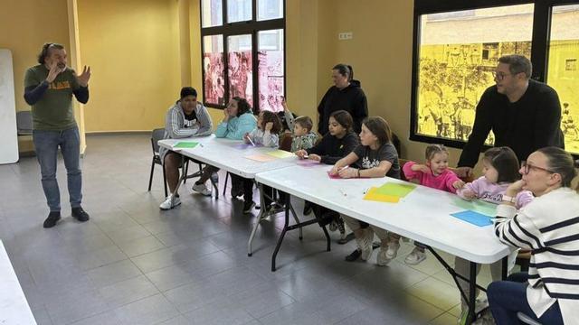 Con motivo del Día Mundial de la Poesía, los niños y niñas se convirtieron en poetas.