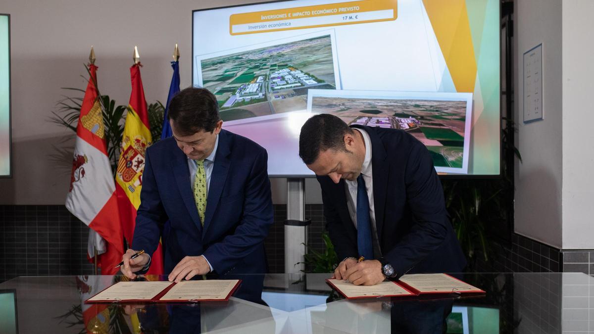 ZAMORA. ALFONSO FERNANDEZ MAÑUECO PARTICIPA EN LA FIRMA DEL PROTOCOLO ENTRE LA JUNTA DE CASTILLA Y LEON Y EL AYUNTAMIENTO DE MONFARRACINOS PARA EL DESARROLLO DEL PLAN REGIONAL DE AMBITO TERRITORIAL ZAMORA NORTE
