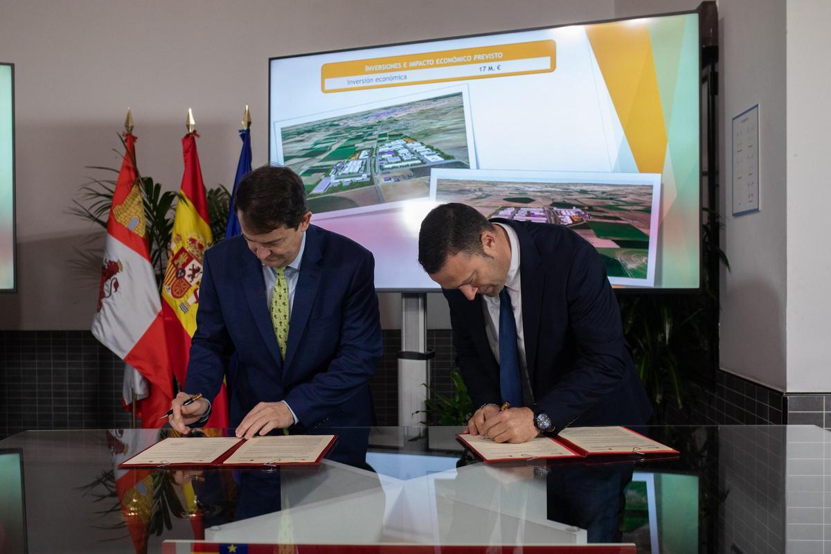 ZAMORA. ALFONSO FERNANDEZ MAÑUECO PARTICIPA EN LA FIRMA DEL PROTOCOLO ENTRE LA JUNTA DE CASTILLA Y LEON Y EL AYUNTAMIENTO DE MONFARRACINOS PARA EL DESARROLLO DEL PLAN REGIONAL DE AMBITO TERRITORIAL ZAMORA NORTE
