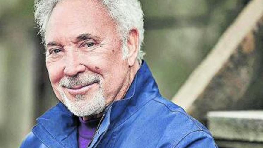 Tom Jones, vuelta de tuerca a los ochenta