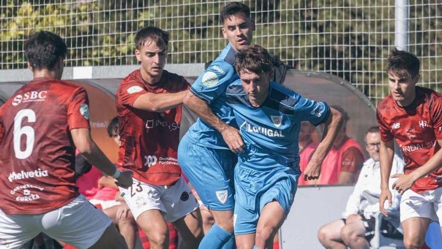 El Estradense suma en Arteixo su primer punto de la temporada