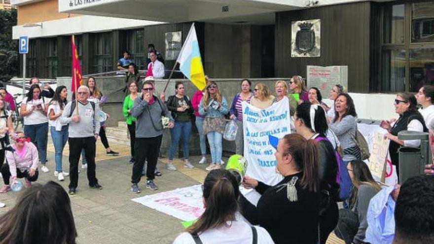 Protesta de los empleados de las Escuelas Infantiles