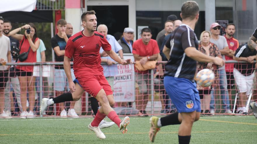 El mig centre Marcel Bellido certifica les valuoses taules del FC Pirinaica a Tàrrega (1-1)