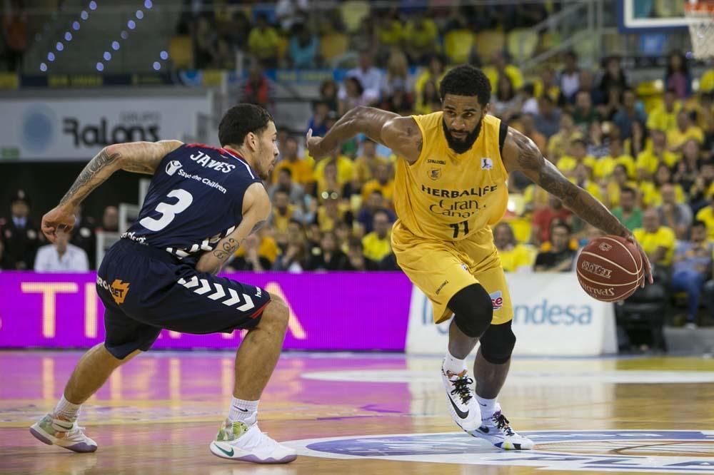 Herbalife Gran Canaria 93 - 87 Laboral Kutxa