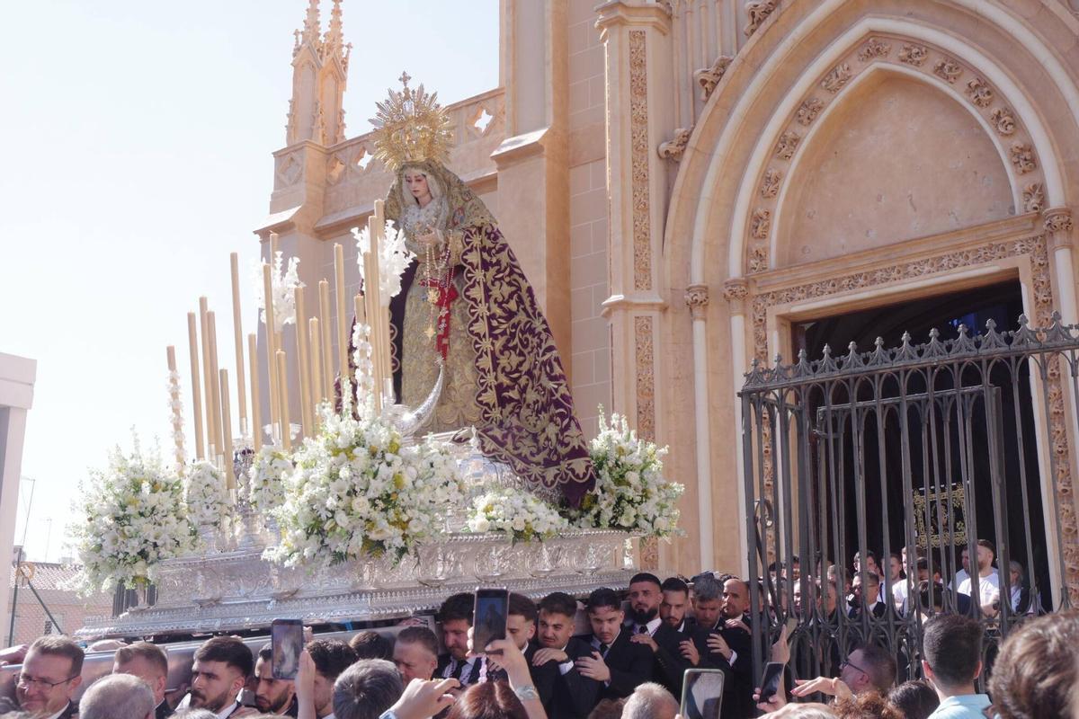 Procesión de la Virgen de la Trinidad Coronada, en imágenes