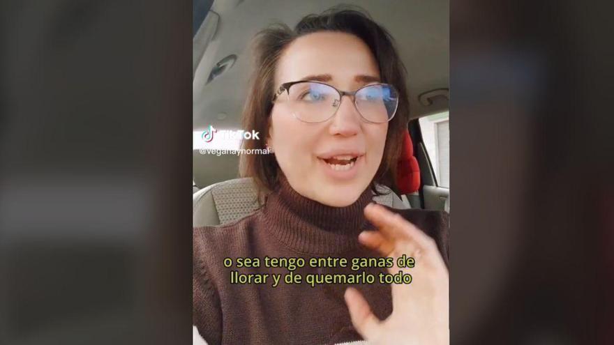 La reacción de una madre vegana por el disfraz que el colegio obliga a llevar a su hija en Carnaval: &quot;Estoy devastada&quot;