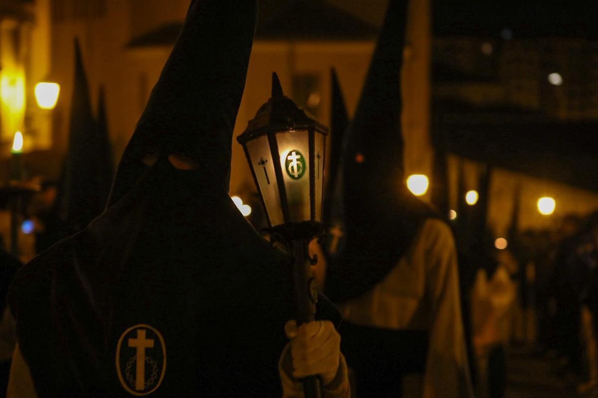 Un silencio sepulcral protagoniza la procesión de las Siete Palabras de Zamora Un silencio sepulcral protagoniza la procesión de las Siete Palabras de Zamora