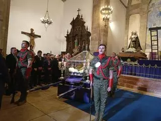 El Desenclavo y el Santo Entierro estremecen en Villaviciosa