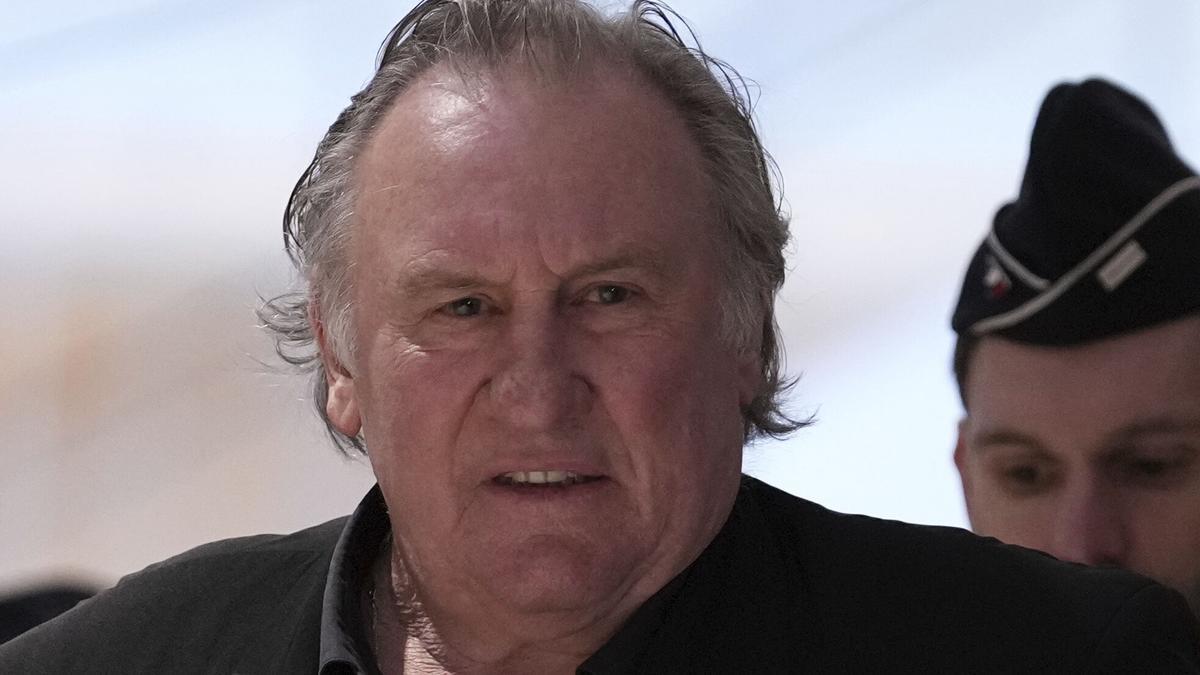 Gérard Depardieu, esta mañana en el juzgado en París.
