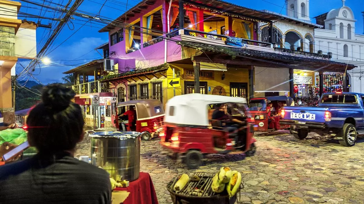 Aventura en Centroamérica: entre ruinas mayas, volcanes y playas de ensueño