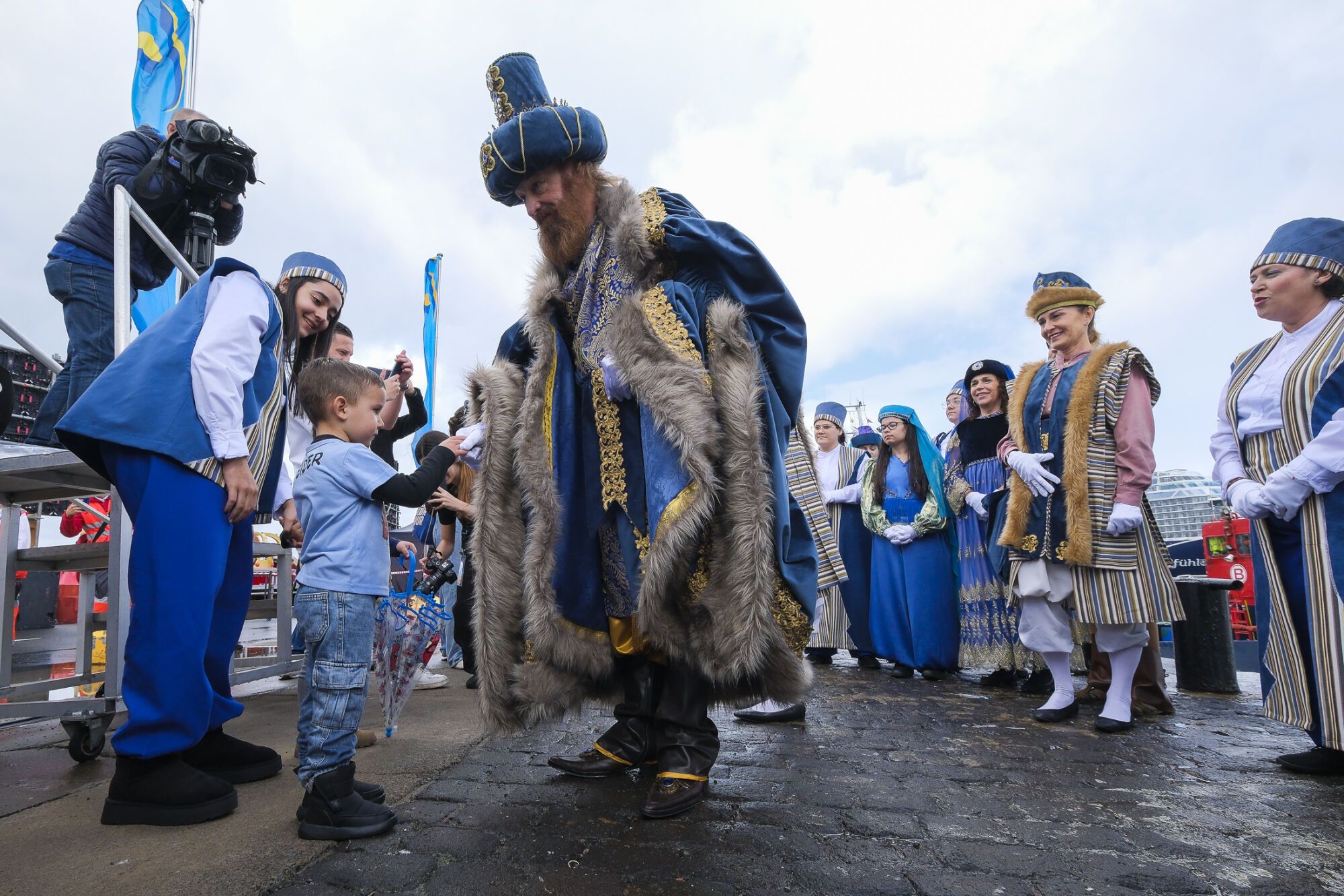 Llegada de los Reyes Magos, en la Base Naval 