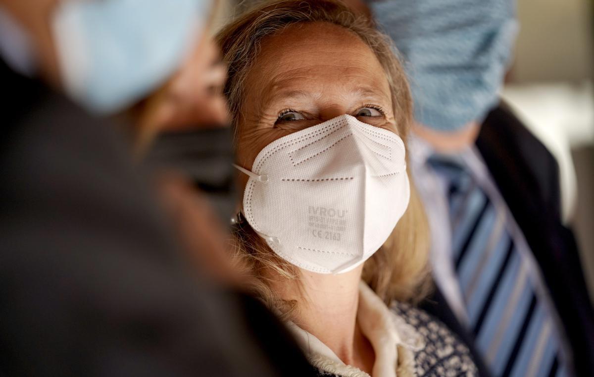 Calviño confia a complir el dèficit i deute tot i que Brussel·les rebaixi el creixement d’Espanya