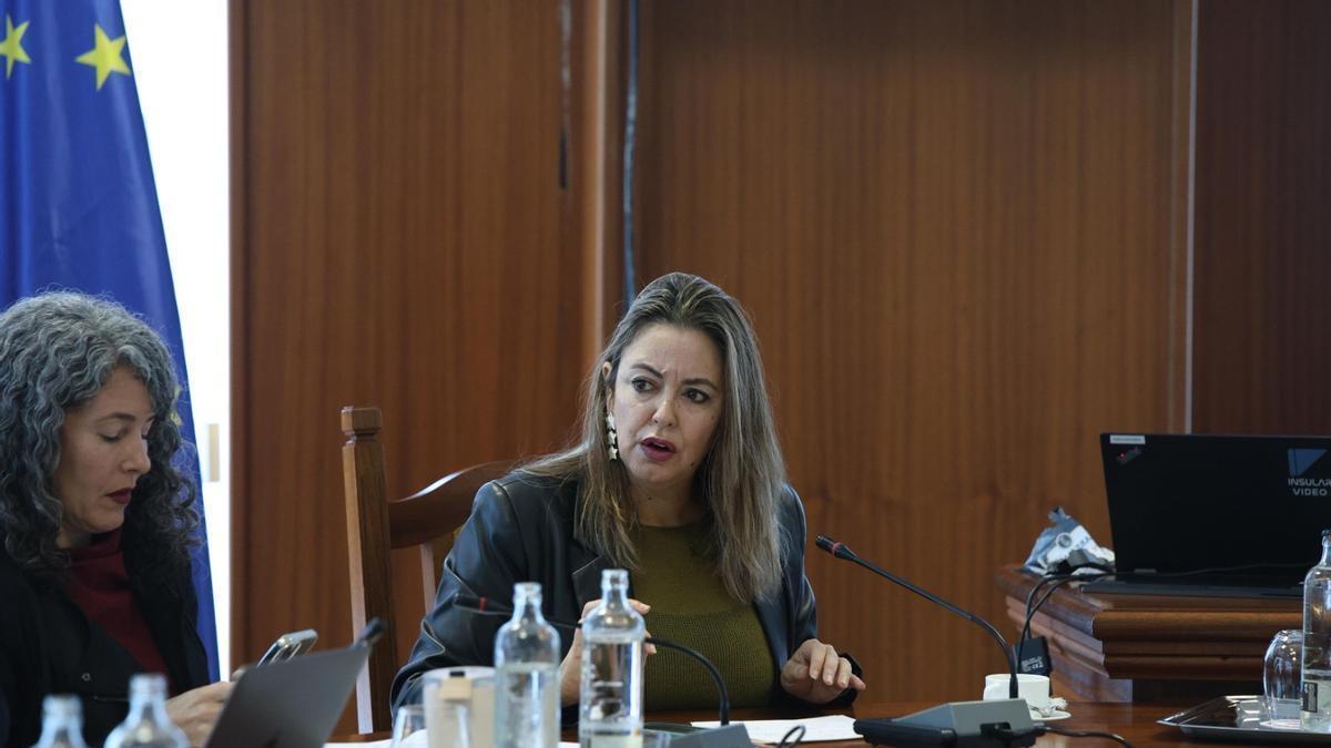 El PSOE de Lanzarote acusa a Betancort de haber arrastrado a la isla a la mayor crisis hídrica tras años de improvisación