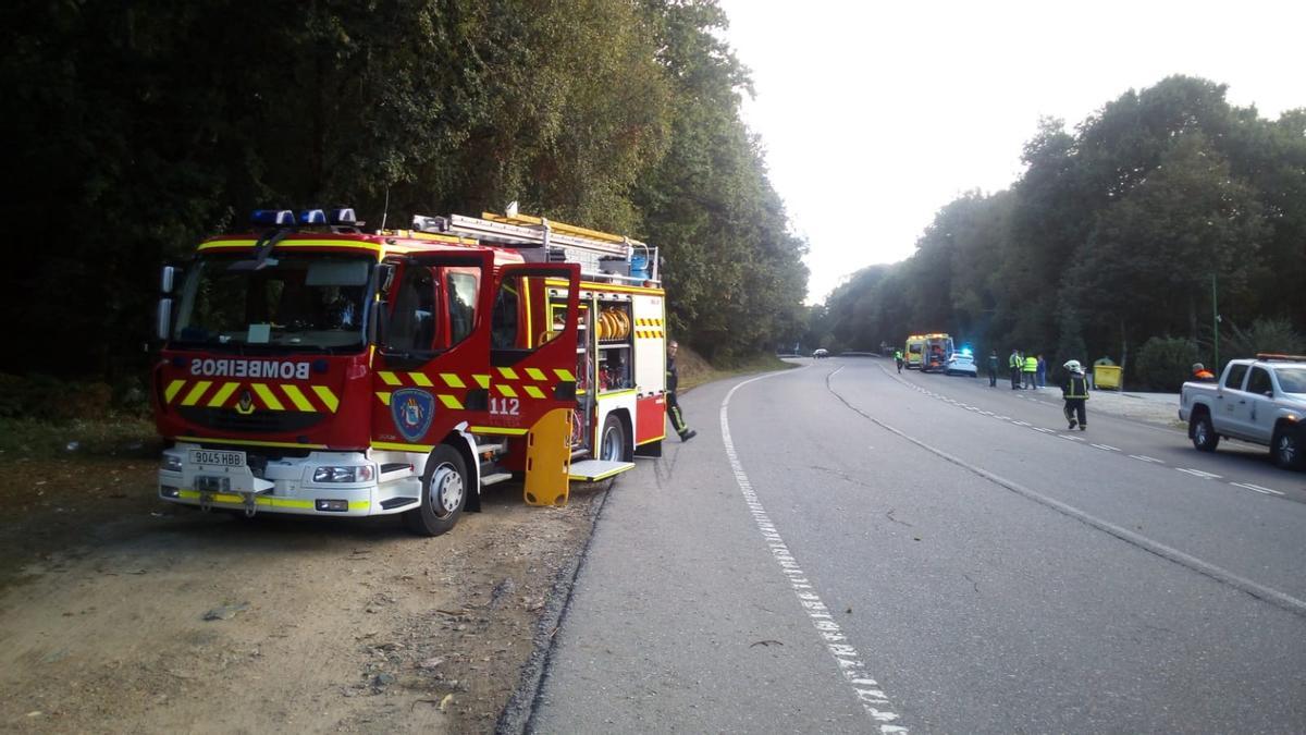Un operativo de los bomberos con sede en Silleda.