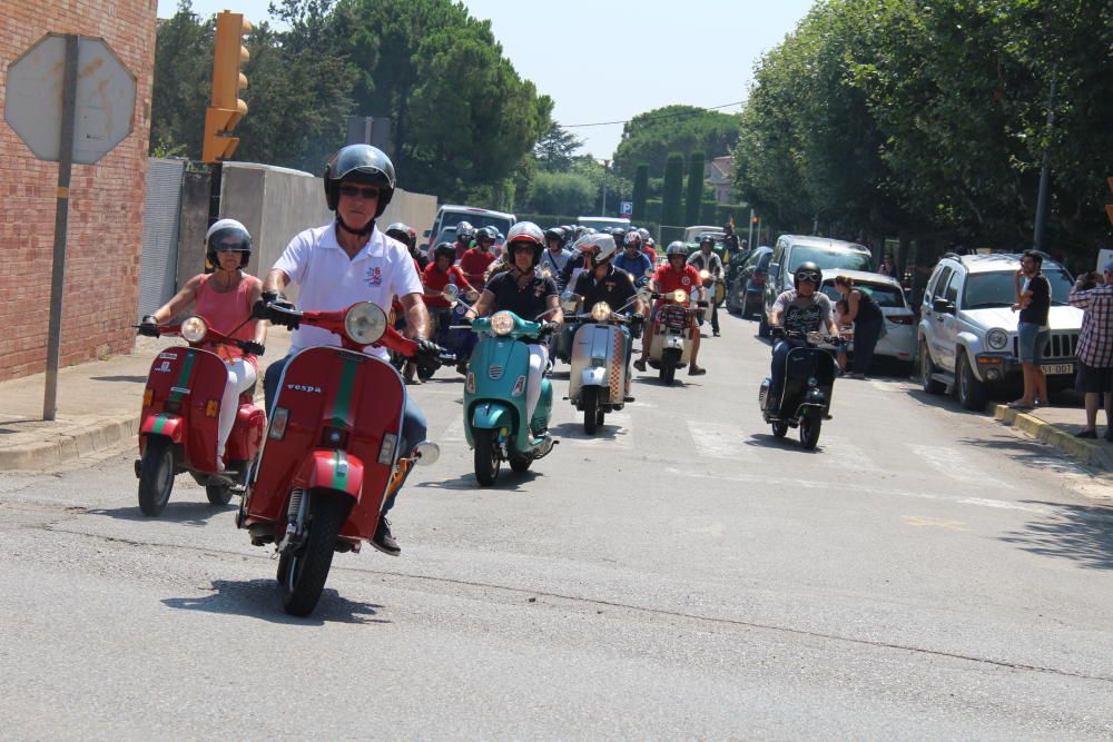 Fortià acull la 15a Trobada de Vespa i clàssiques