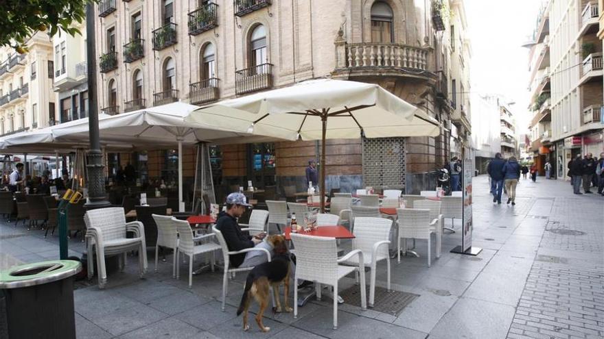 Hosteleros temen que se creen en Córdoba veladores &quot;de primera y segunda&quot; según el &quot;gusto del poder&quot;