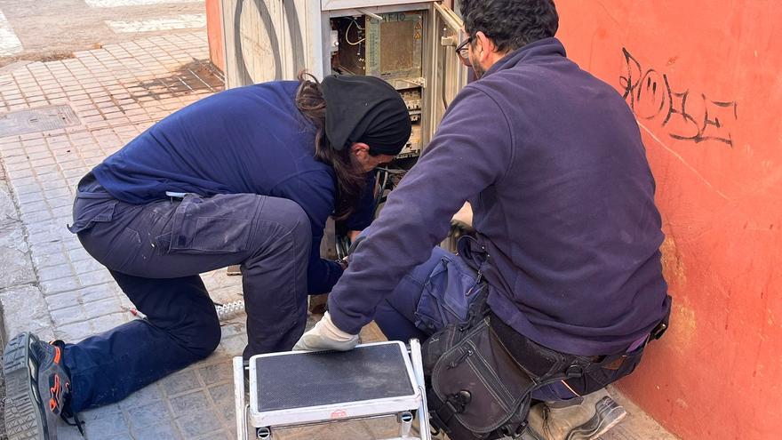 Una avería funde decenas de electrodomésticos en una zona de Alfafar castigada por la dana