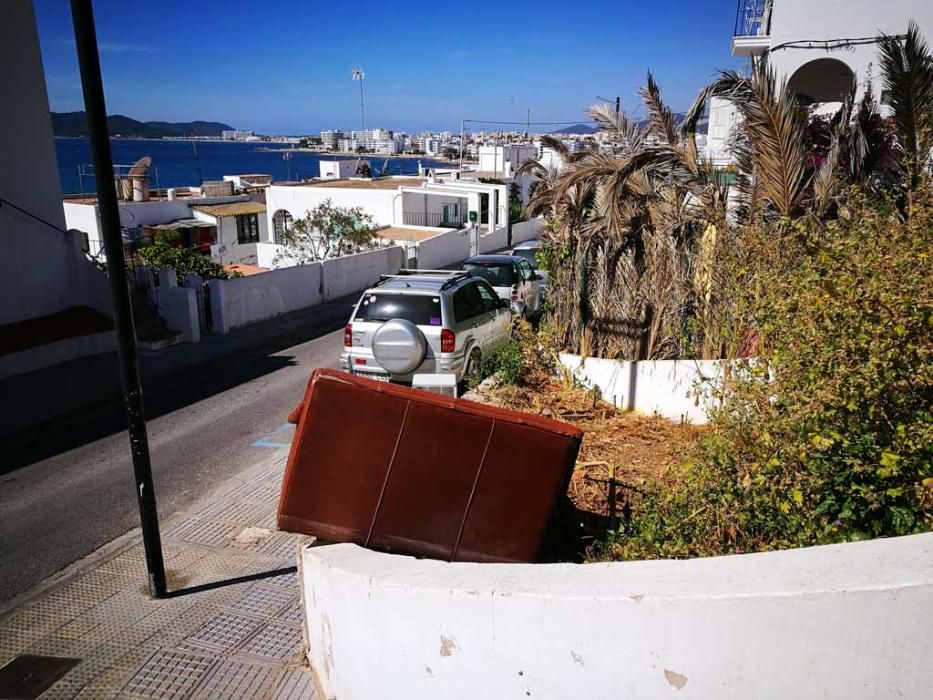 El olor nauseabundo llegaba hasta los apartamentos Oasis