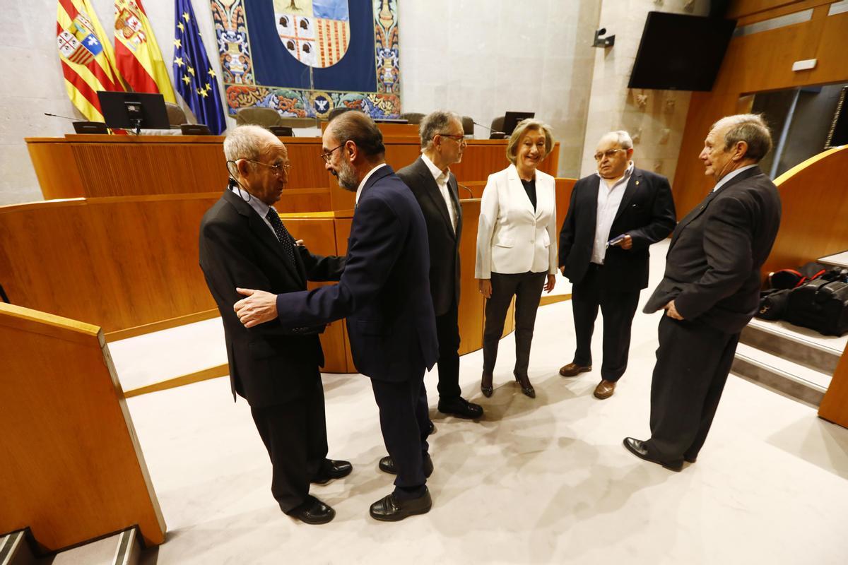 Así fue el reencuentro de presidentes autonómicos Así fue el reencuentro de presidentes autonómicos