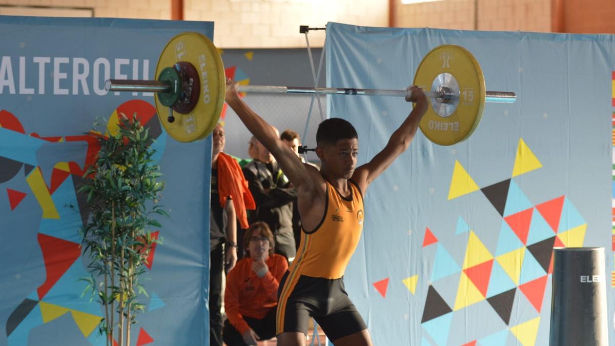 Haydan Quiñónez se lesionó tras ganar una medalla de plata en su primer y único intento