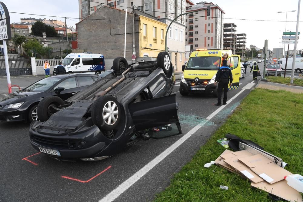 Aparatoso accidente en la avenida de Finisterre