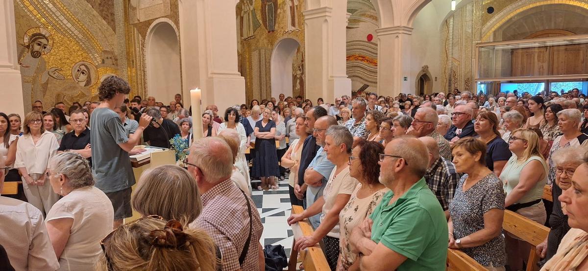 Comiat de la manresana Txell Fusté al santuari de la Cova