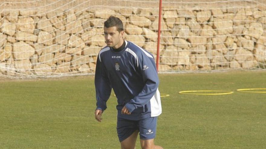 Miguel Ángel Riau en un entrenamiento.