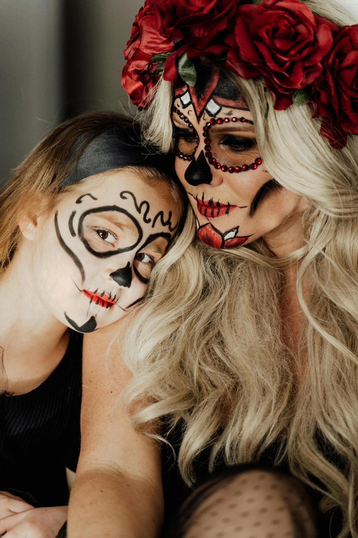 Nai e filla maquilladas