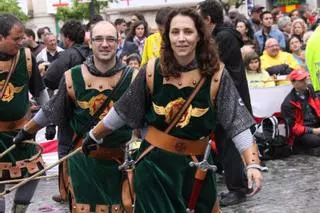 La odisea de las mujeres festeras en Alcoy