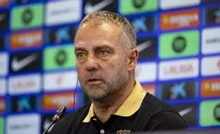 Flick se planta ante las quejas de sus jugadores