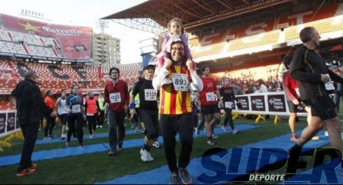 Búscate en la meta de Mestalla