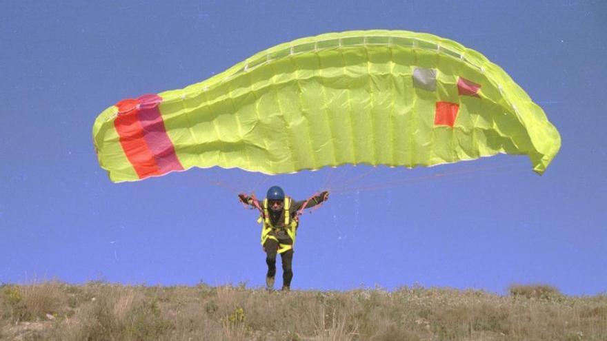 Muere en Badajoz un hombre de Benicàssim haciendo parapente