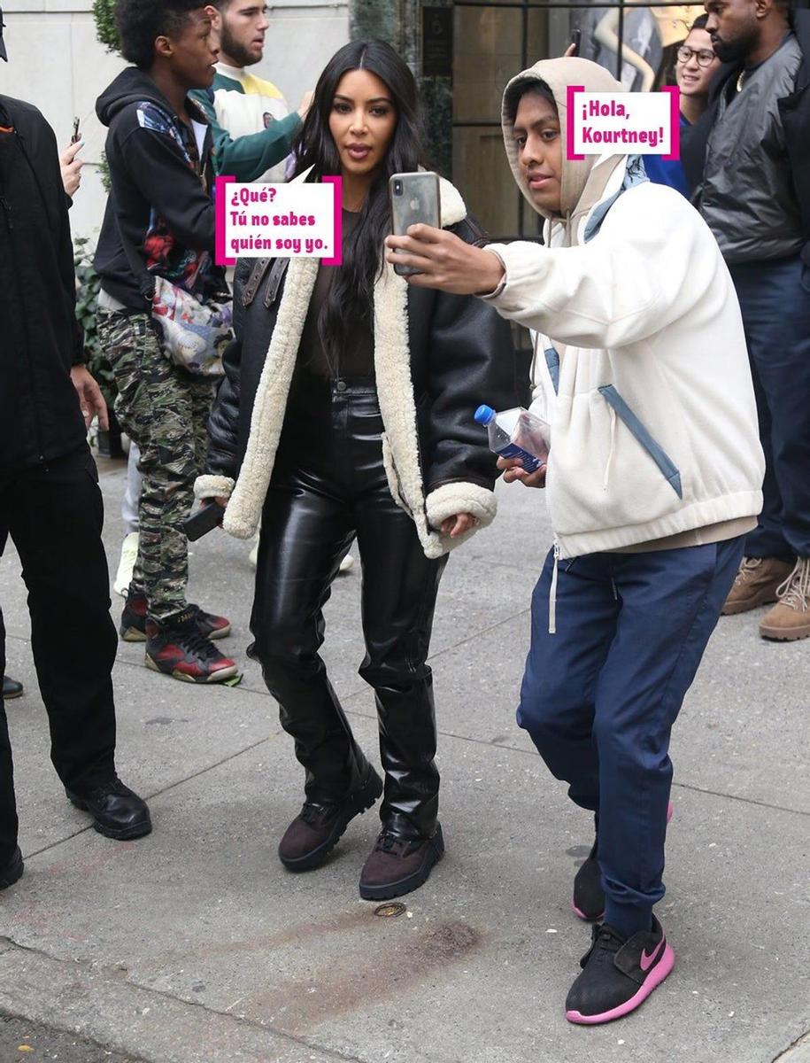 Kim Kardashian se saca una foto con un fan