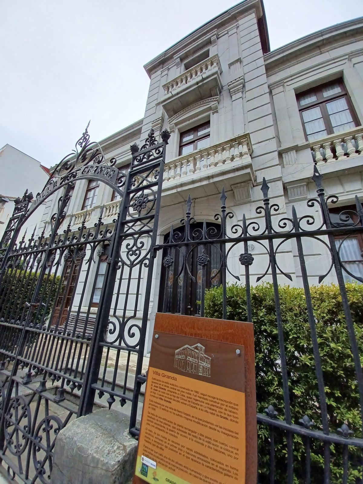 Vista de la entrada principal de la vivienda.