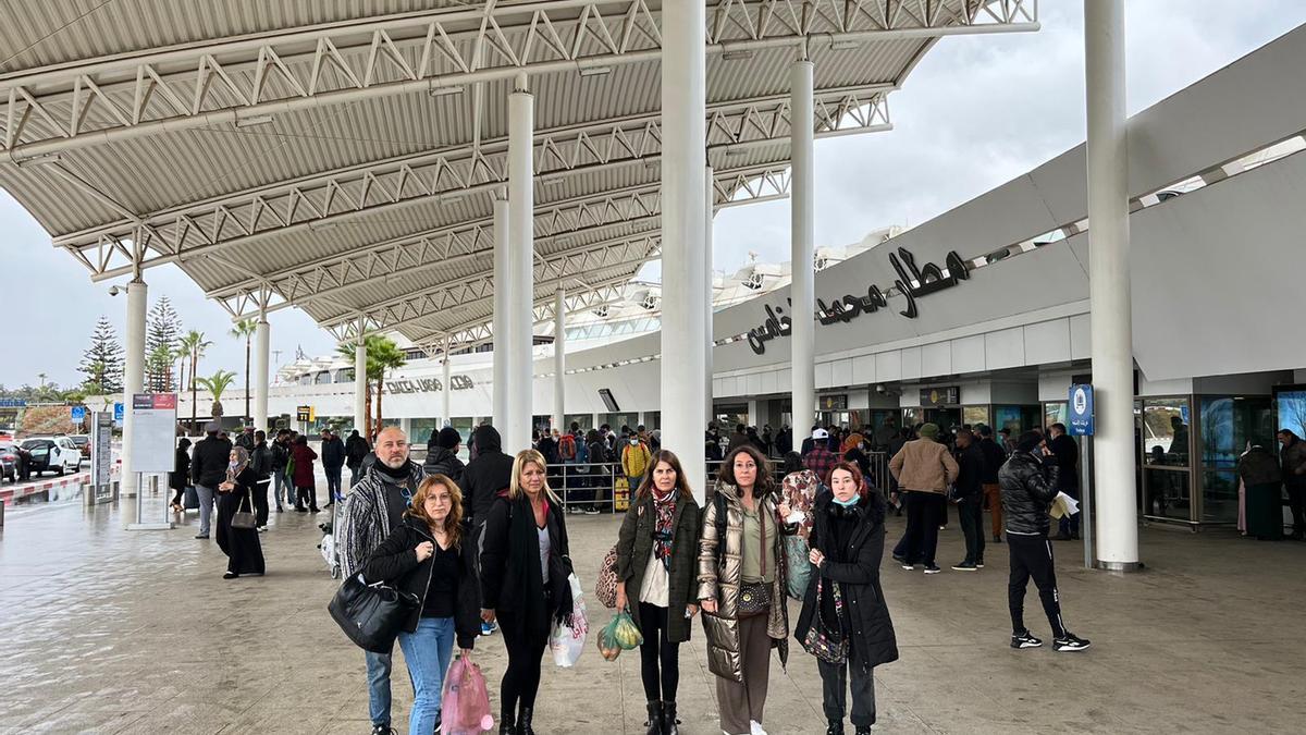 Los alicantinos a su llegada al aeropuerto de Casablanca