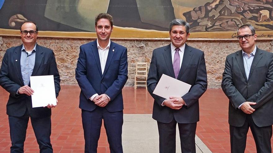 L&#039;acte en el qual s&#039;ha materialitzat el conveni de col·laboració entre les dues administracions al museu Dalí de Figueres