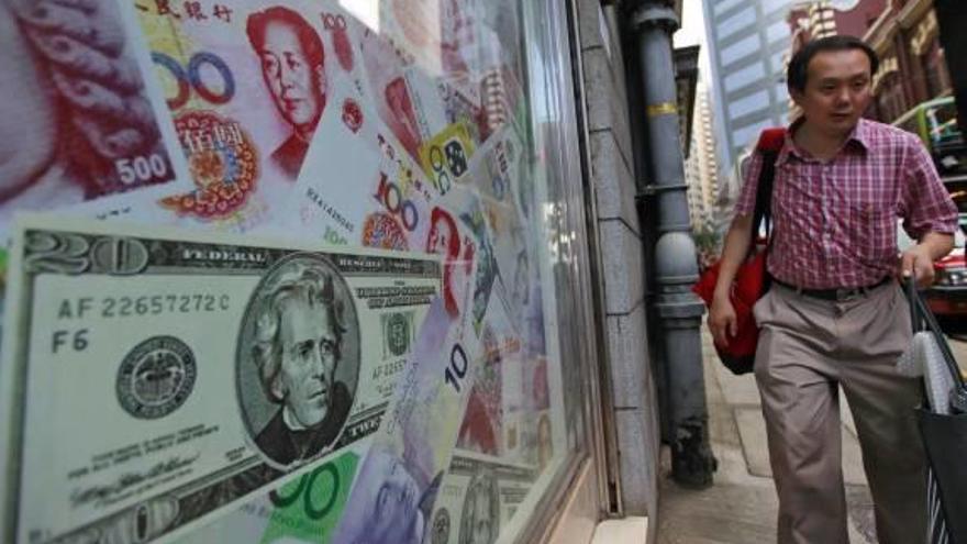 La segunda devaluación consecutiva de la moneda china hunde las bolsas