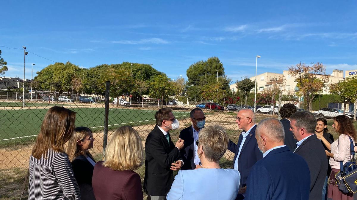 Visita del conseller de Sanidad el pasado noviembre a la parcela del futuro Centro de Salud III.