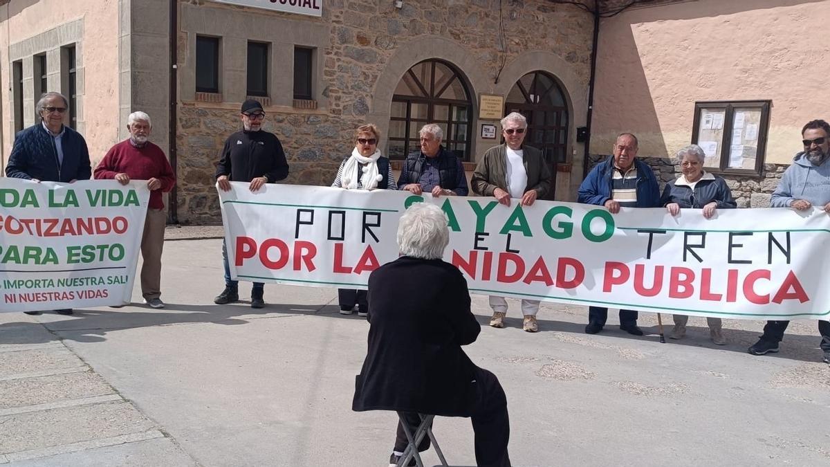 Concentración número 215 por la sanidad pública en Sayago