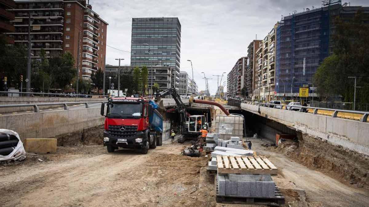 Ferit greu un treballador a les obres del túnel de les Glòries