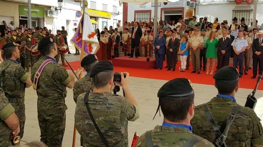 Vara indica que la bandera de España representa la &quot;unidad indisoluble&quot; de la nación española y también el Estado Social