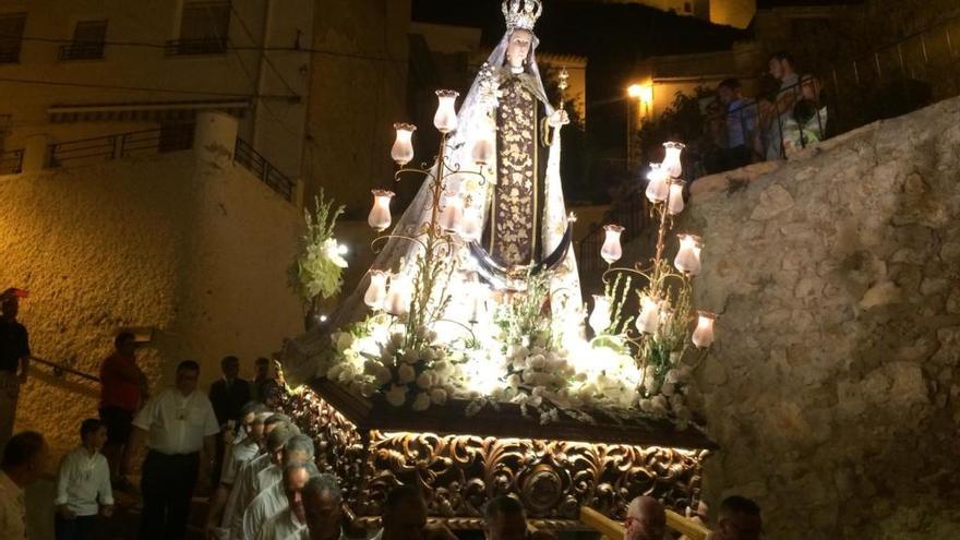 La Virgen del Carmen procesionó por Mula, ayer.