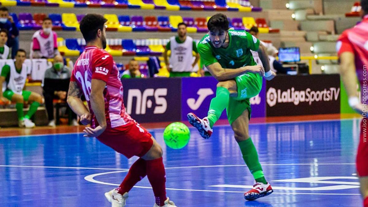 El BeSoccer UMA Antequera logró un punto en el Argüelles frente a ElPozo Murcia.