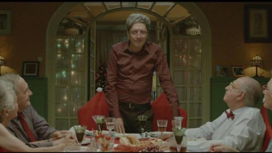 Antonio Dechent en el corto Y mañana Navidad, de Héctor Rull.