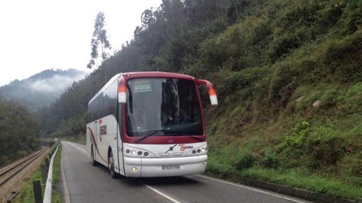 Grado gana nuevas conexiones de autobús con Belmonte y Oviedo