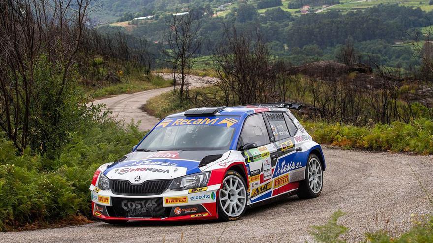 El vehículo de Meira, uno de los favoritos del Rally. |  // FDV