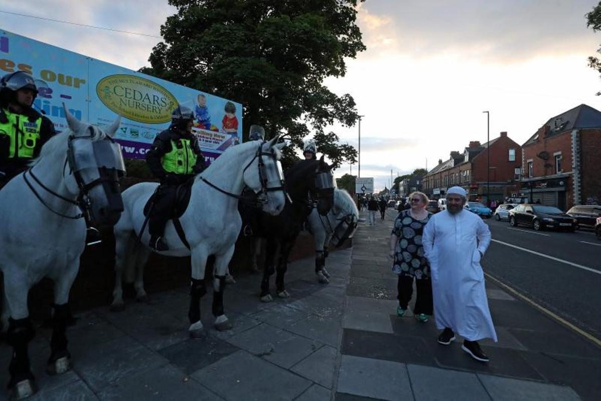 Multitudinaria manifestación antirracistas en Walthamstow, Londres