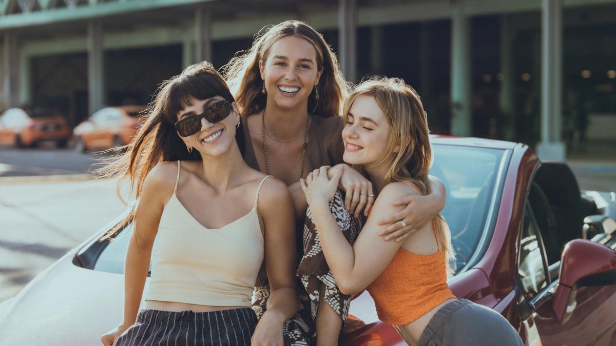 Claudia Salas, Paula Usero y Clara Galle, protagonistas de 'Esa noche'